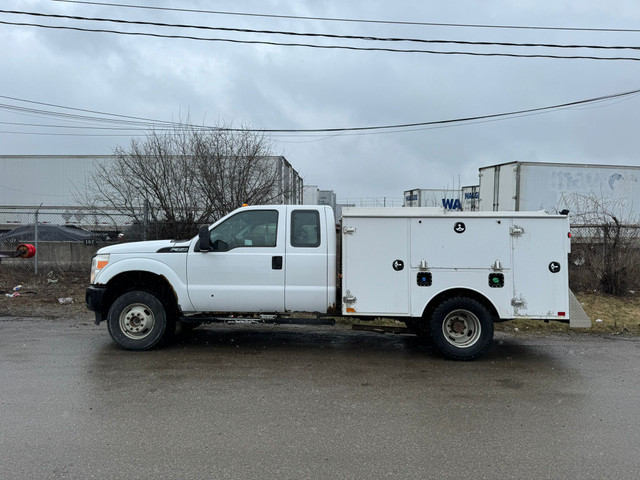 2014 Ford F-350 service truck in Other Business & Industrial in Oakville / Halton Region - Image 2
