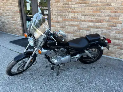 2012 Yamaha V Star 250 Perfect entry level cruiser V twin air cooled 5 speed manual clutch Great sha...