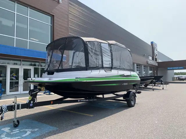 2023 Legend Vibe D19 Deck Boat in Powerboats & Motorboats in Sudbury - Image 4