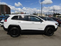Thanks for viewing our South View Motors Inventory! 2019 Jeep Cherokee Trailhawk • 4WD • Off‑Road Pa... (image 4)