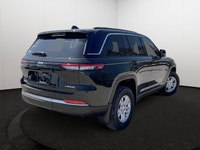 This Jeep Grand Cherokee has a strong 3.6 Liter engine powering this Automatic transmission. WHEELS:... (image 5)