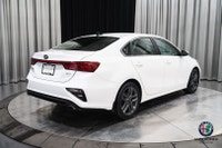 WAS: $21995 NOW: $18995 plus taxes and licensing feesThe 2021 Kia Forte EX Premium is a stylish, wel... (image 4)