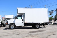 2026 GMC Savana Cargo CAMION NEUF / 14 KM / 6.6 LITRES 8 CYLINDRES / 2026 GMC SAVANA 3500 CUBE 12 PI... (image 5)