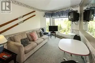 Fantastic one bedroom apartment on the ground floor at Whitefoot Lodge. Incredible SKI-IN, SKI-OUT l...