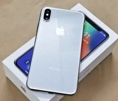 Apple iPhone X & iPhone SE 2 – Open Box, View more