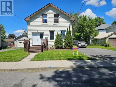 This beautiful recently fully renovated detached Single Family Home is finished to HIGH STANDARDS. T...