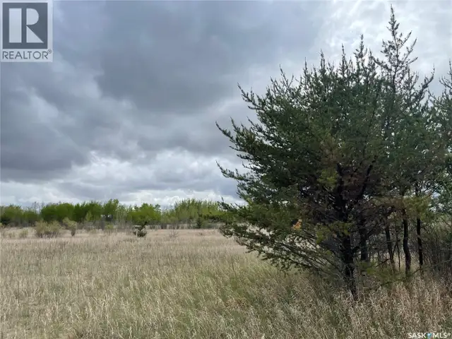 5.5km South of Dorintosh Lot 3 Meadow Lake Rm No.588, Saskatchew in Land for Sale in Meadow Lake - Image 4