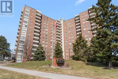 Welcome to Unit 1305 at 915 Elmsmere Road a beautifully renovated 13th floor condo offering breathta...