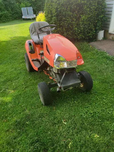 Kubota T1770 Lawn tractor, View more