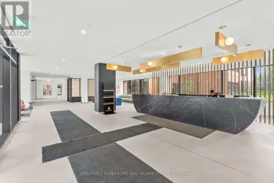 Experience luxurious living in this stunning two bedroom, two bath condo located in one of Toronto's...