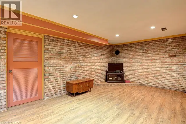 210 SHELLEY Drive Kitchener, Ontario in Houses for Sale in Kitchener / Waterloo - Image 23