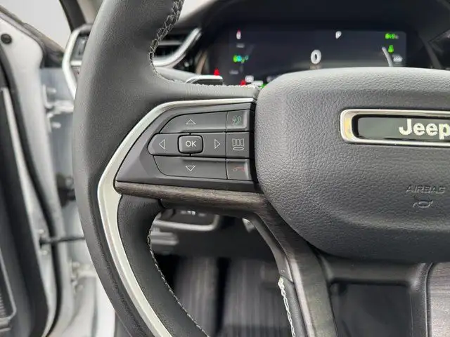 2023 Jeep Grand Cherokee 4xe BASE | Low Km | Remote Start in Cars & Trucks in Edmonton - Image 16