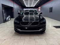 Experience the luxury and performance of the 2024 Volvo V90 Cross Country B6 AWD Plus in stunning Bl... (image 2)