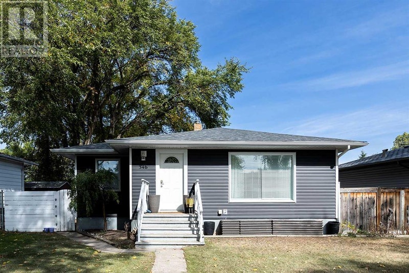 346 8 Street SW Medicine Hat, Alberta Houses for Sale Medicine Hat