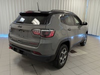 Built for adventure our 2022 Jeep Compass Trailhawk 4X4 is eager for action in Sting Gray! Motivated... (image 7)