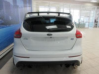 FORD FOCUS RS 2016 2.3L TURBO 350 HP MANUEL 6 VITESSES, VEHICULE TRES RARE, BANC RÉCARO EN CUIR/SUED... (image 5)