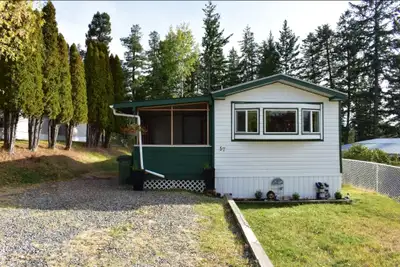 Private sale. 2 Bedroom Mobile Home in Chilcotin Estates 2 Large bedrooms, tons of cupboard space an...