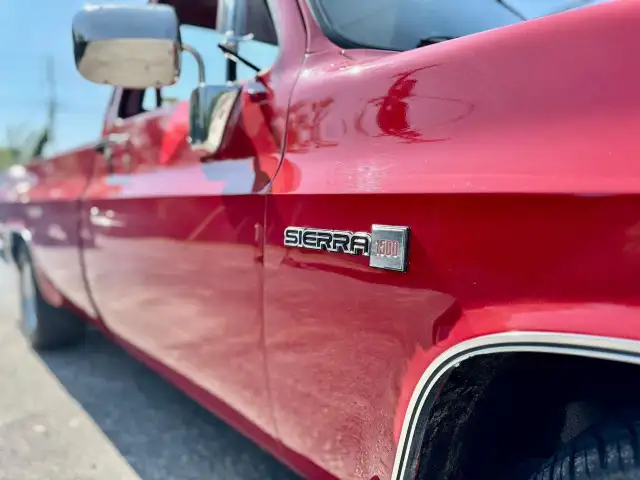 1983 GMC Truck Sierra 1500 Longbox in Cars & Trucks in Ottawa - Image 29