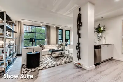 1 Bedroom Premium - 349 14 Ave. SW  *Renovated Suite*