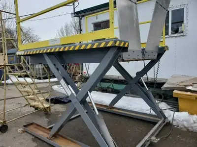 4000 LBS DOCK LIFT HYDRAULIC DRIVE 220 VOLTS SINGLE PHASE, View more