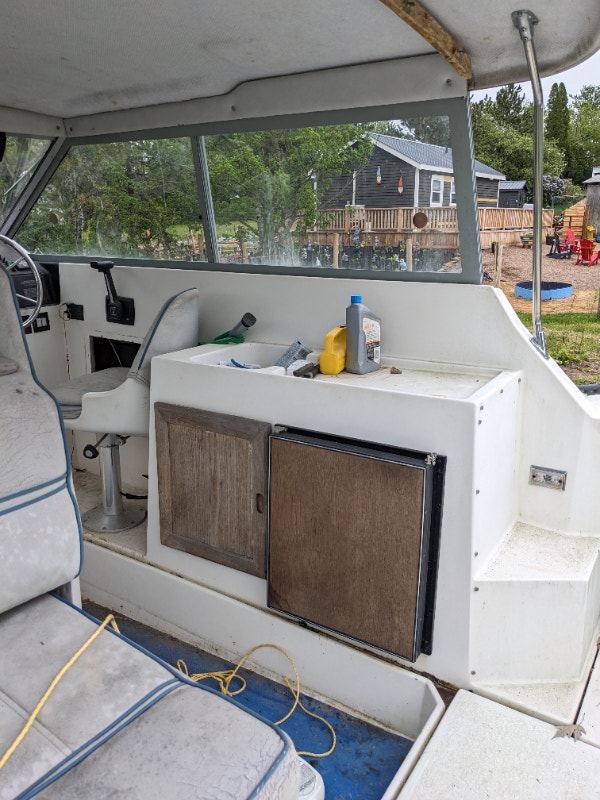 1988 Bayliner Trophy + trailer Powerboats & Motorboats Moncton Kijiji