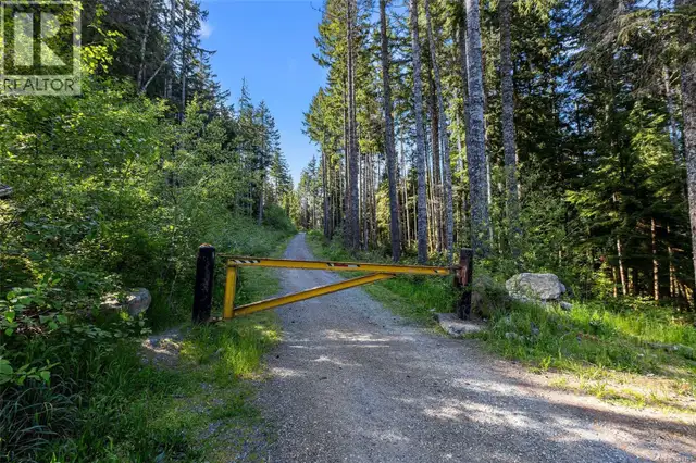 Lot 1 Trail Way Malahat, British Columbia in Land for Sale in Victoria - Image 6