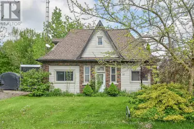 Looking for an affordable home in a small town? Here it is!! Welcome to 37 Talbot Road, Canfield! On...