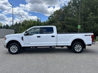 // ACCIDENT FREE!! // Built to handle hard work with confidence, this 2022 Ford Super Duty F-350 SRW... (image 9)