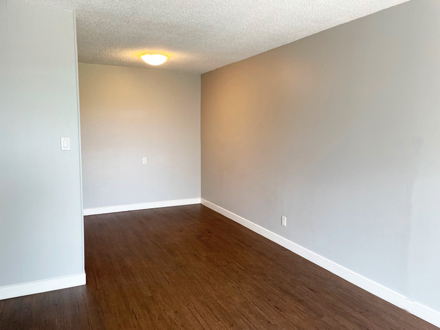 4 Nixon - 2 Bedroom 1 Bath Apartment for Rent in Long Term Rentals in Fort McMurray - Image 2