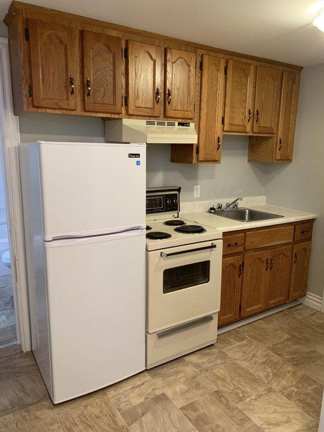 Bachelor Apartment 242 Regent Street December 1! Long Term Rentals Fredericton Kijiji