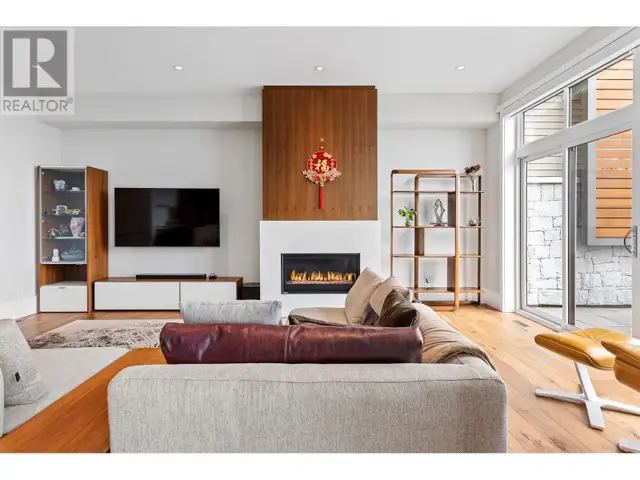 2823 CHIPPENDALE ROAD West Vancouver, British Columbia in Condos for Sale in Downtown-West End - Image 6