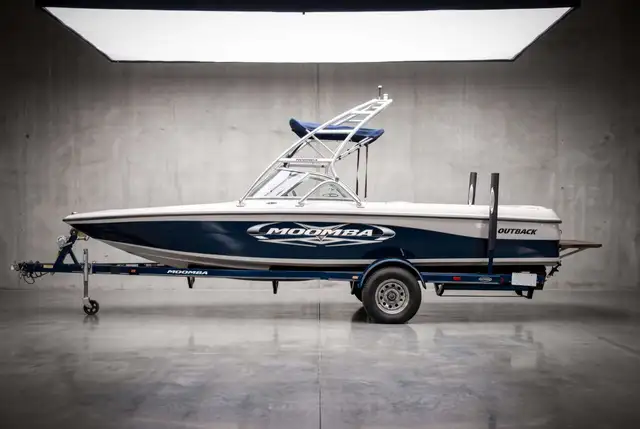 2004 Moomba Outback in Powerboats & Motorboats in Rimouski / Bas-St-Laurent - Image 2