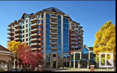 5 star living in Meridian Plaza- executive luxury with unsurpassed amenities. Your front door opens...