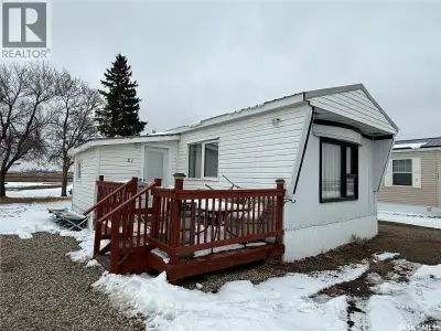 Affordable living with this 3-bedroom, 1-bathroom mobile home situated on a rented lot with water in...