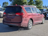 Come see this 2017 Chrysler Pacifica Touring-L Plus. Its Automatic transmission and Regular Unleaded... (image 7)