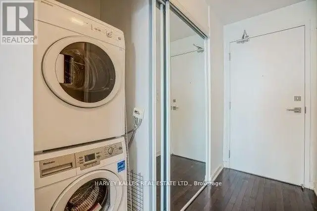 5708 - 12 YORK STREET Toronto (Waterfront Communities), Ontario in Long Term Rentals in City of Toronto - Image 8