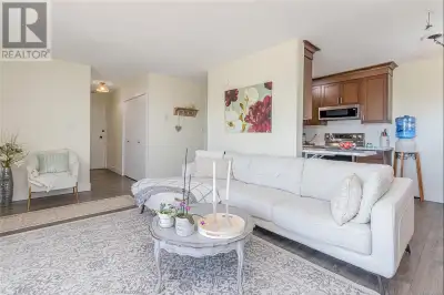 This stunning, sun-filled 2-bedroom CORNER unit in Lockwood Villa is a true gem that ticks all the b...