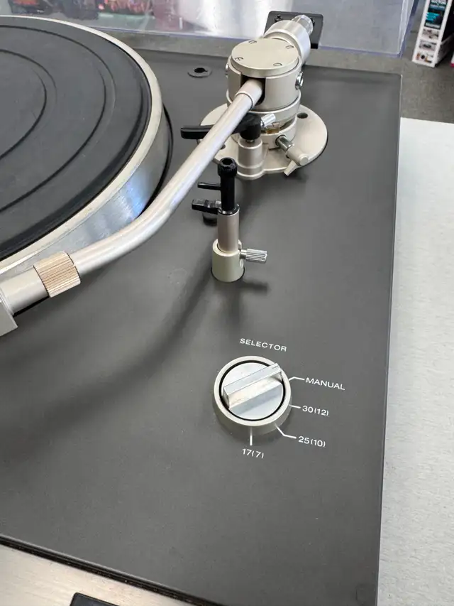 Sony PS-X60 2-speed, direct-drive, automatic turntable579210615016007681