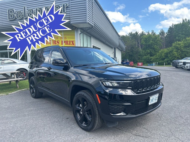 2024 Jeep Grand Cherokee Altitude in Cars & Trucks in Ottawa