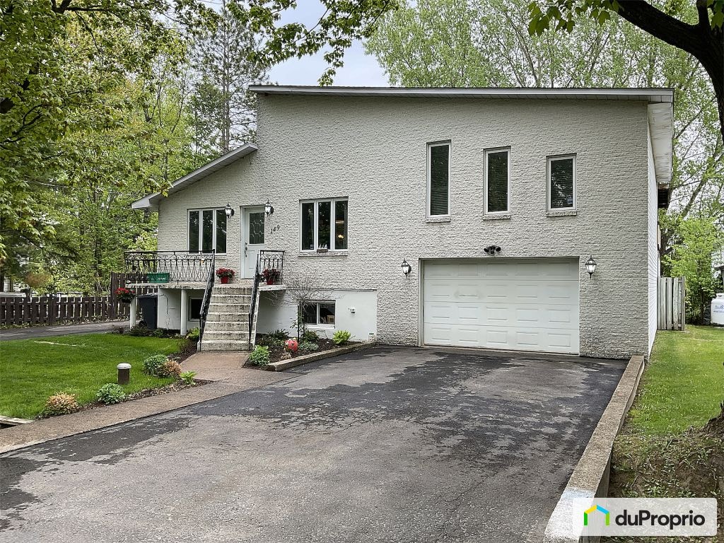$529,900 - 1 1/2 Storey for sale in L'Épiphanie — photo 1