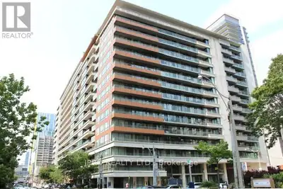 730 - 111 ELIZABETH STREET Toronto (Bay Street Corridor), Ontari