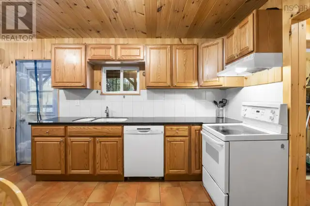87 Edith's Point Road South Brookfield, Nova Scotia in Houses for Sale in Bridgewater - Image 7