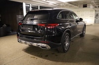 This Mercedes-Benz GLC 300 has a strong Intercooled Turbo Gas/Electric I-4 2.0 L/121 engine powering... (image 6)