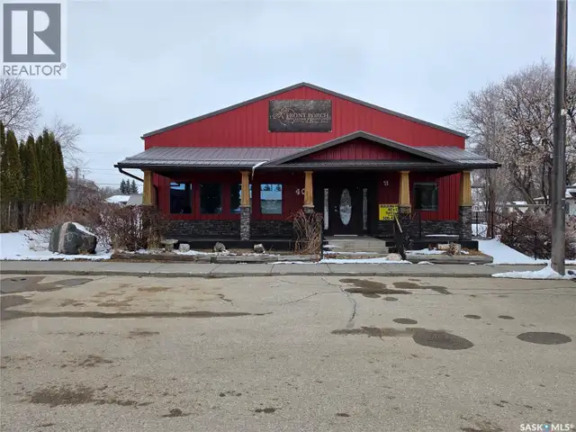 407 Railway AVENUE Wawota, Saskatchewan in Commercial & Office Space for Sale in Regina - Image 4