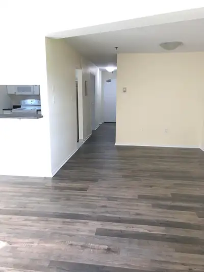 Waterfront Bachelor | Unit 419 $1,495/Month Available December 3rd, 2026 Location: 249 Windmill Road...