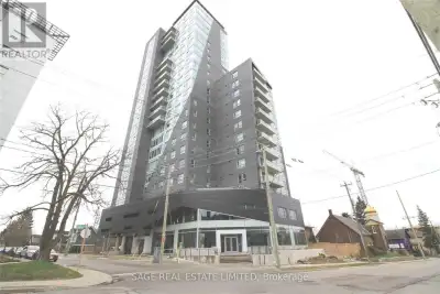Bright 1 Bedroom Condo in Uptown Waterloo With a Stunning Unobstructed View from a Private Balcony....