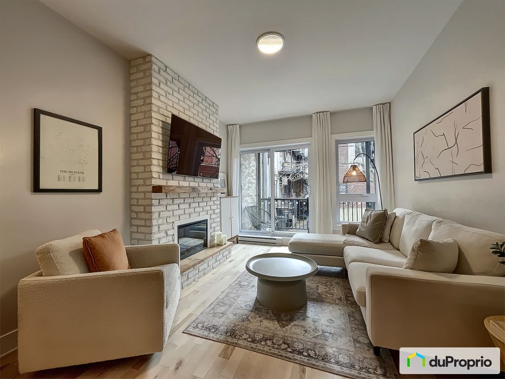 $460,000 - Condominium in Villeray / St-Michel / Parc-Extension — photo 1