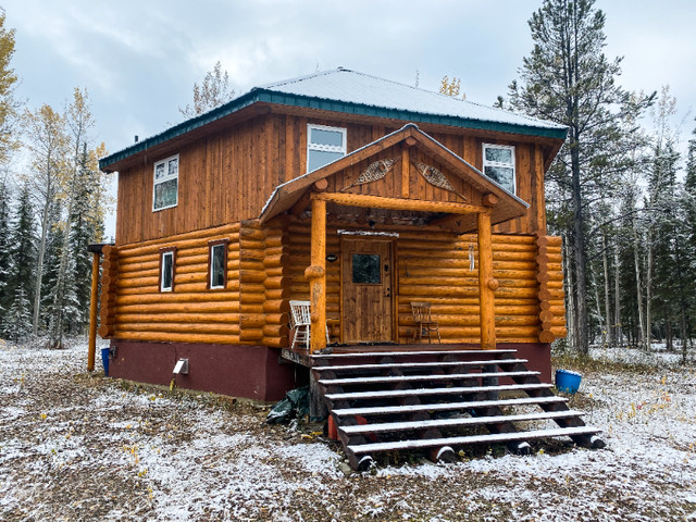 Log home on 10.98 acres (40 mins from Faro) - Felix Robitaille® in Houses for Sale in Whitehorse