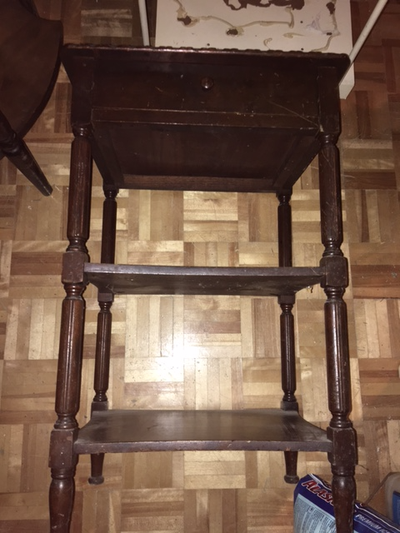 Petite table en bois, View more