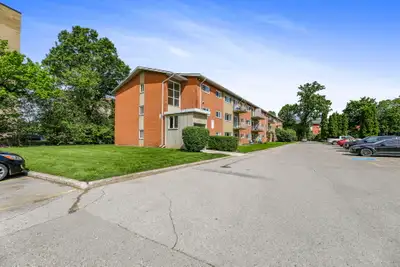 Building Description $1000 OFF FIRST MONTHS RENT FOR MILITARY & EMERGENCY RESPONDERS* *Conditions ap...